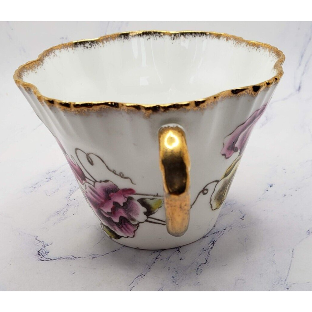 Salisbury Fine Bone China Sweet Pea Floral Pattern W/ Gold Trim Tea Cup & Saucer - Picture 12 of 14